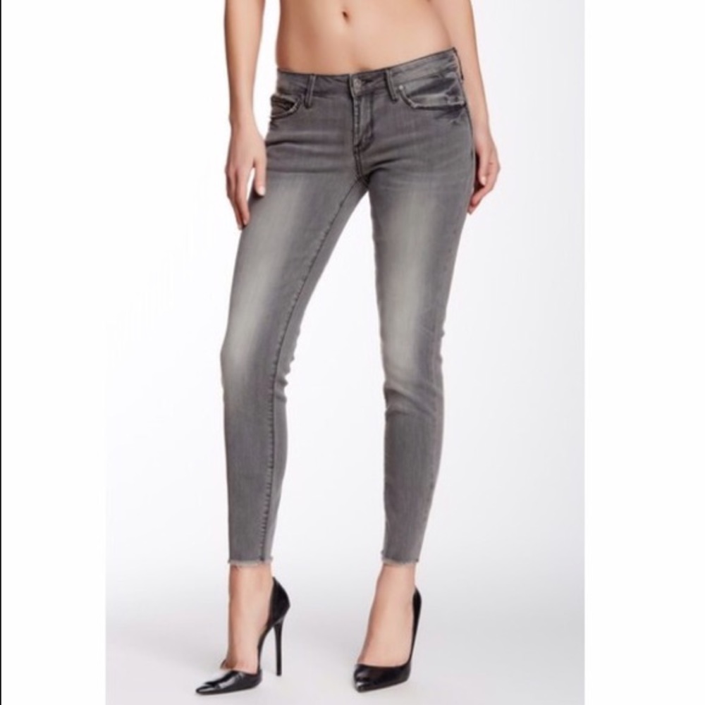 Melrose and Market Raw Hem Gray Skinny Jeans